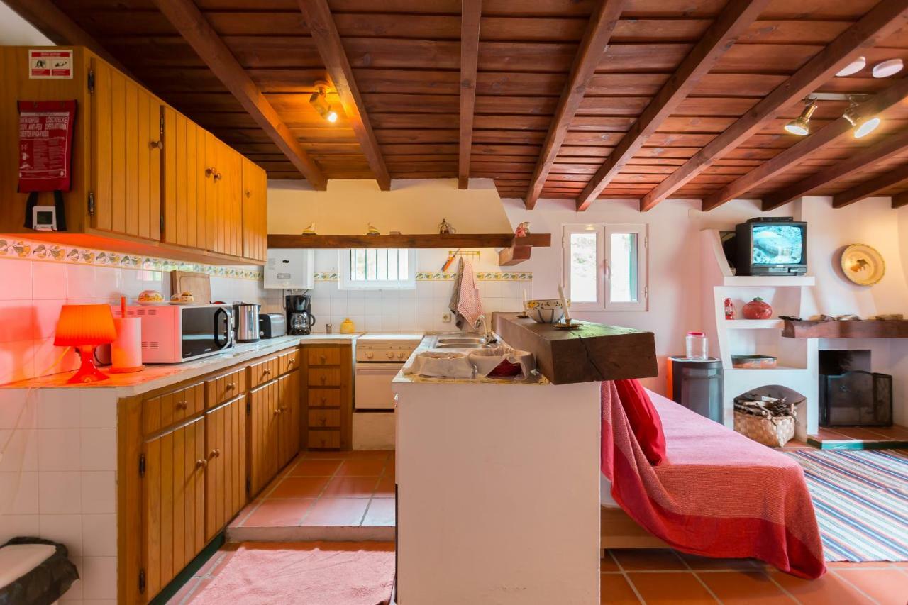 Гостевой дом Casa Dos Mangues Сан-Мартинью-ду-Порту Экстерьер фото